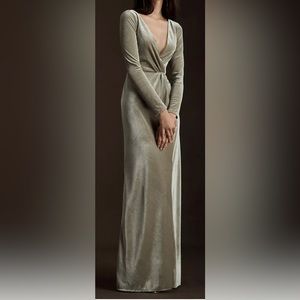 Jenny Yoo Ryland V-Neck Long-Sleeve Open-Back Stretch Velvet Gown